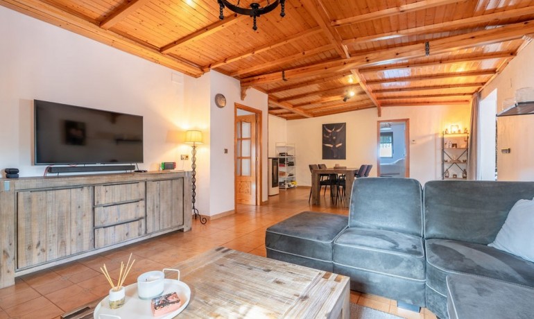 Herverkoop - 3 Detached Villas -
Hondón de las Nieves