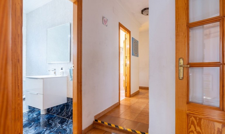 Herverkoop - 3 Detached Villas -
Hondón de las Nieves