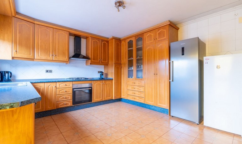 Herverkoop - 3 Detached Villas -
Hondón de las Nieves