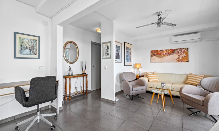 Sale - Apartment / Flat -
La Nucia - La Nucia - Town