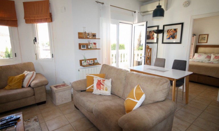 Herverkoop - Villa -
San Miguel de Salinas* - San Miguel de Salinas Alicante