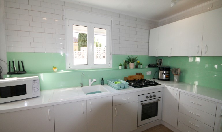 Herverkoop - Villa -
San Miguel de Salinas* - San Miguel de Salinas Alicante