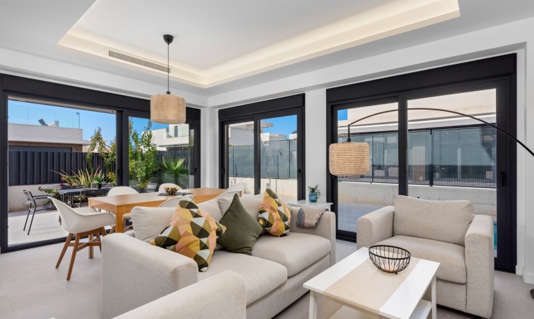 Herverkoop - Villa -
San Fulgencio - La Marina