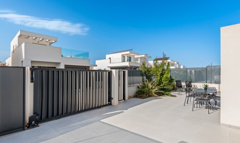 Herverkoop - Villa -
San Fulgencio - La Marina