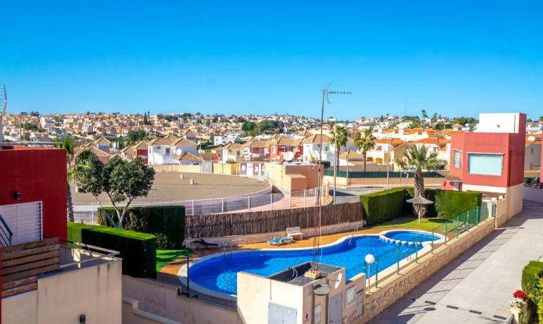 Herverkoop - Huis -
Orihuela Costa* - Villamartin*