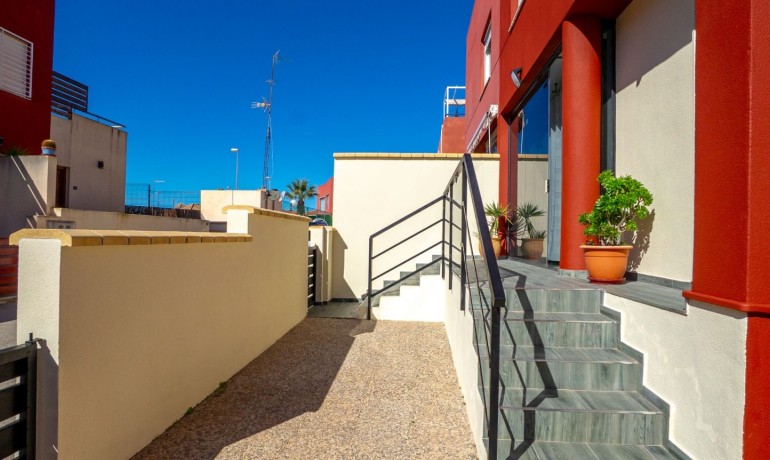 Herverkoop - Huis -
Orihuela Costa* - Villamartin*