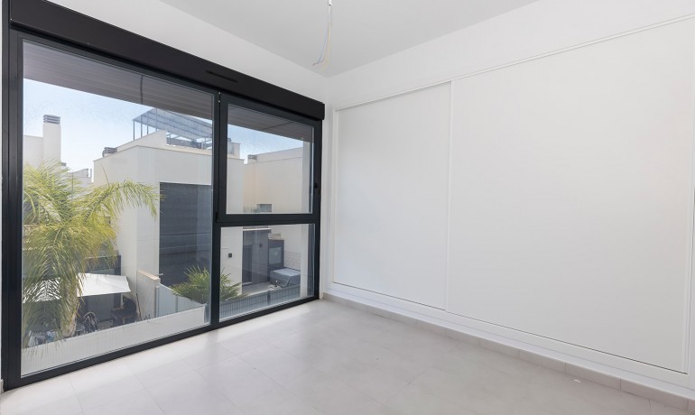 Venta - Villa -
Orihuela Costa