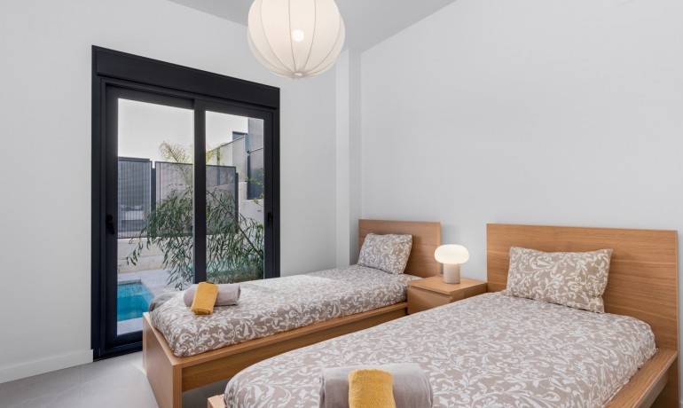 Herverkoop - Villa -
San Fulgencio - La Marina