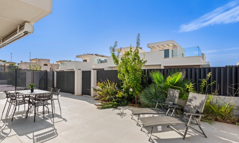 Herverkoop - Villa -
San Fulgencio - La Marina