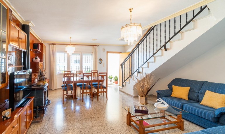 Sale - House -
Orihuela* - Desamparados-Hurchillo-Torremendo