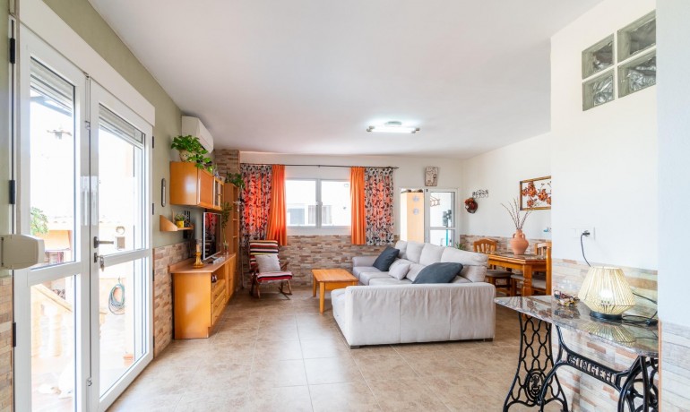 Sale - House -
Orihuela* - Desamparados-Hurchillo-Torremendo