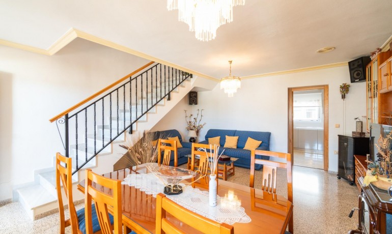 Sale - House -
Orihuela* - Desamparados-Hurchillo-Torremendo