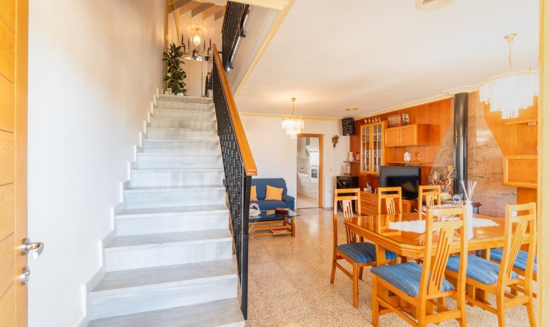 Sale - House -
Orihuela* - Desamparados-Hurchillo-Torremendo