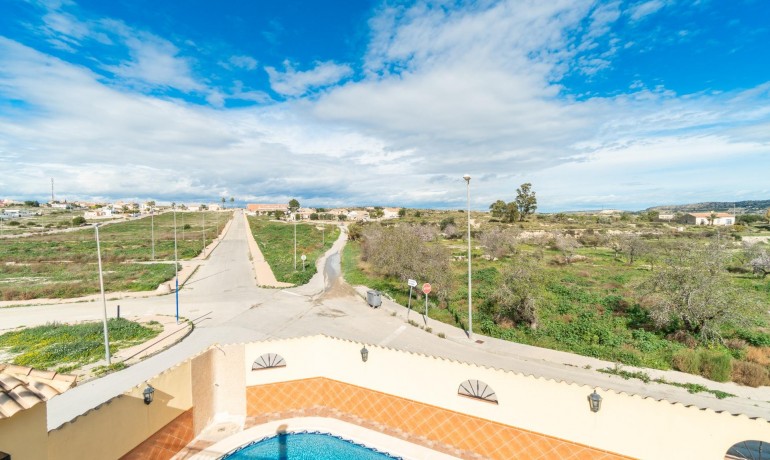 Sale - House -
Orihuela* - Desamparados-Hurchillo-Torremendo