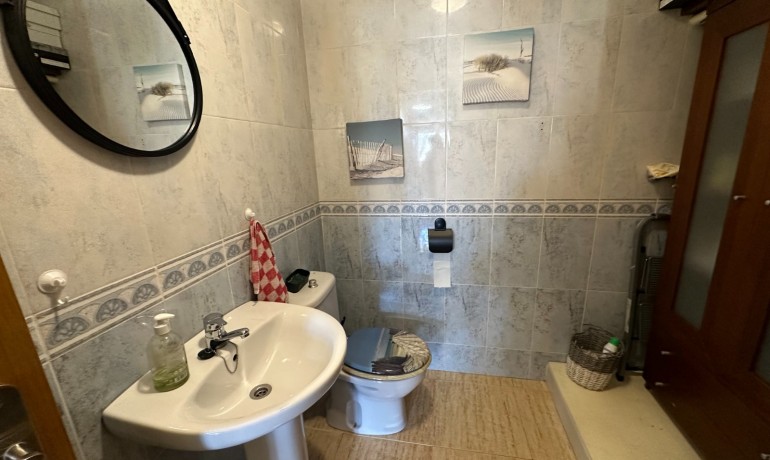 Herverkoop - Huis -
Bigastro