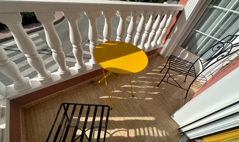 Herverkoop - Huis -
Bigastro