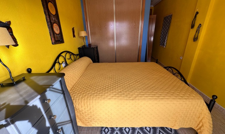 Herverkoop - Huis -
Bigastro