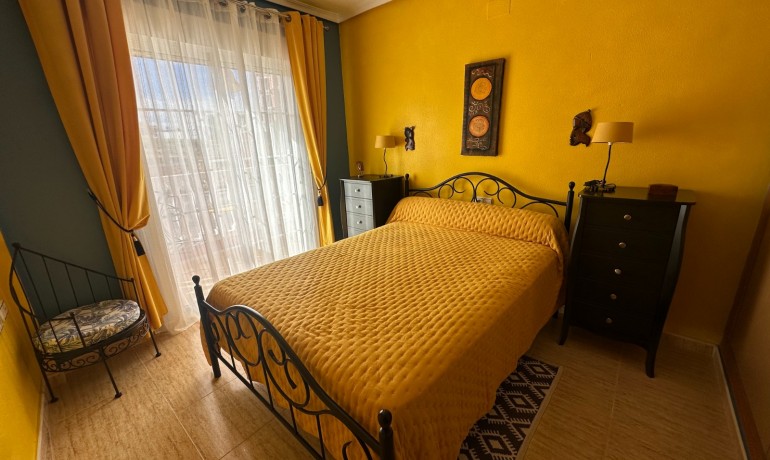 Herverkoop - Huis -
Bigastro