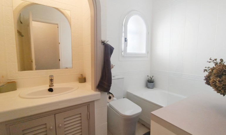 Herverkoop - Huis -
Orihuela Costa* - Villamartín