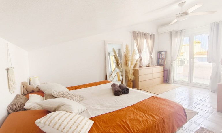 Herverkoop - Huis -
Orihuela Costa* - Villamartín