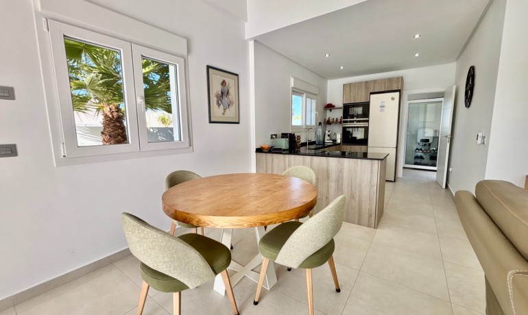 Herverkoop - Villa -
Benijofar - Benijofar - Village