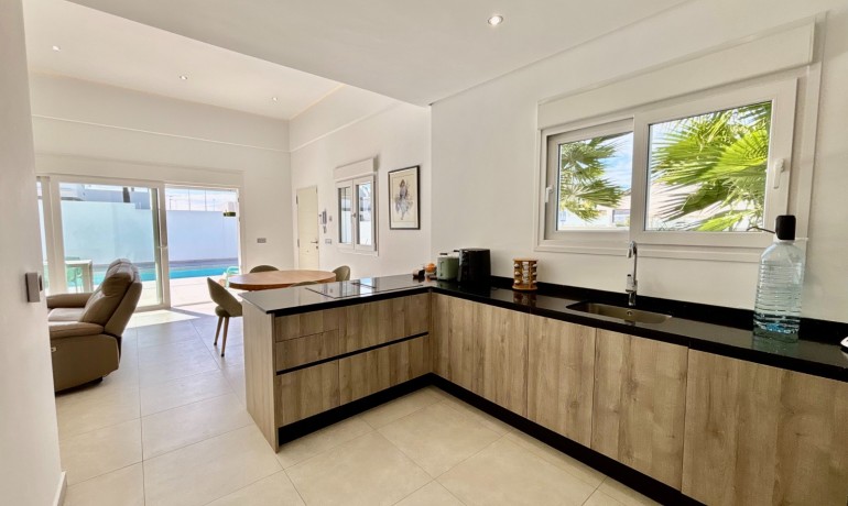 Herverkoop - Villa -
Benijofar - Benijofar - Village