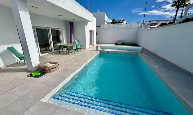 Herverkoop - Villa -
Benijofar - Benijofar - Village