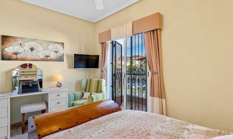 Herverkoop - Villa -
Cuidad Quesada* - Doña pepa