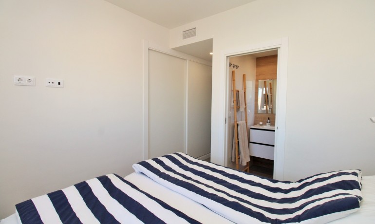 Sale - Apartment / Flat -
Villamartin