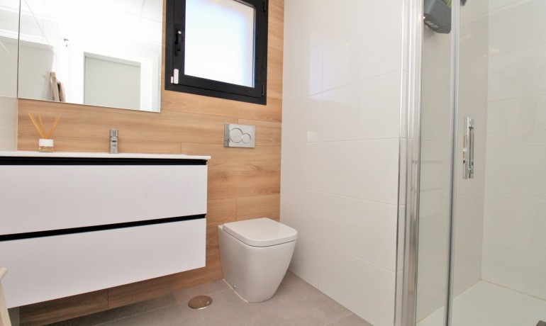 Sale - Apartment / Flat -
Villamartin