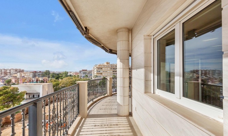 Herverkoop - Appartement / Flat -
Torrevieja* - Paseo maritimo