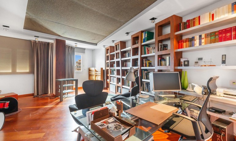 Herverkoop - Appartement / Flat -
Torrevieja* - Paseo maritimo