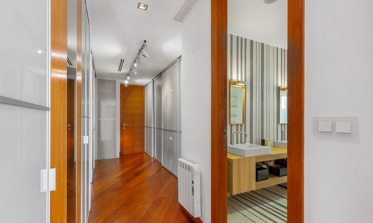 Herverkoop - Appartement / Flat -
Torrevieja* - Paseo maritimo