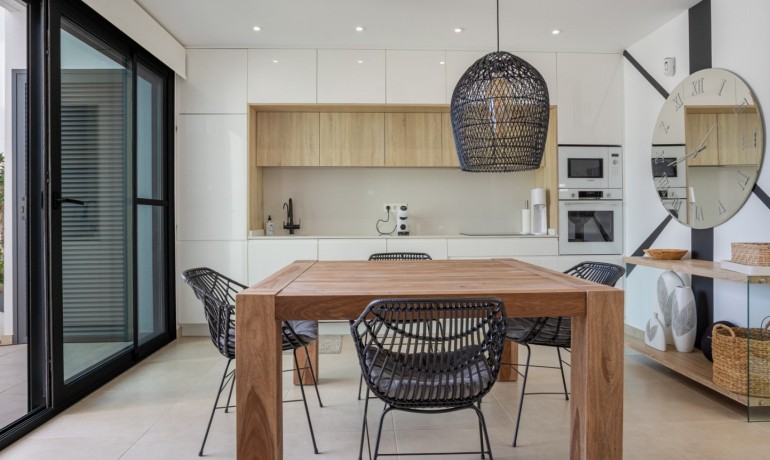 Herverkoop - Huis -
Benijofar*