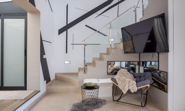 Herverkoop - Huis -
Benijofar*