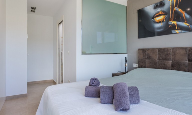 Herverkoop - Huis -
Benijofar*