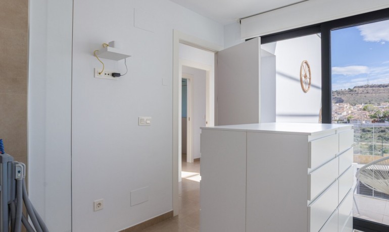 Herverkoop - Huis -
Benijofar*