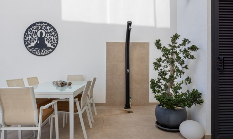 Herverkoop - Huis -
Benijofar*