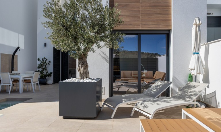 Herverkoop - Huis -
Benijofar*