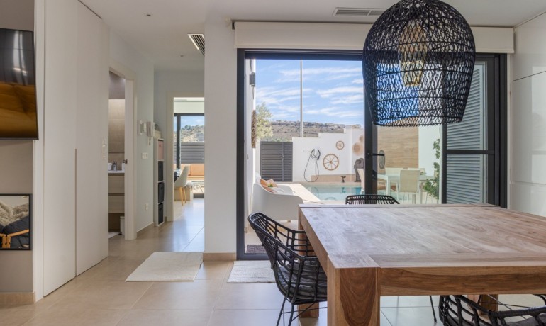 Herverkoop - Huis -
Benijofar*