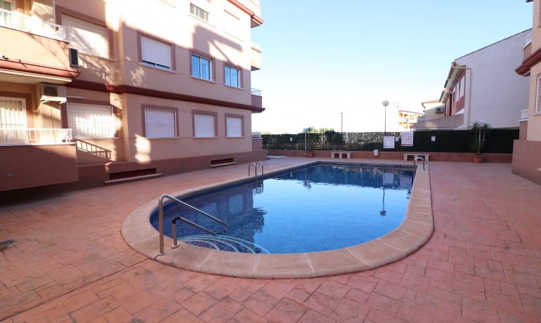 Herverkoop - Appartement / Flat -
Algorfa - Algorfa - Village
