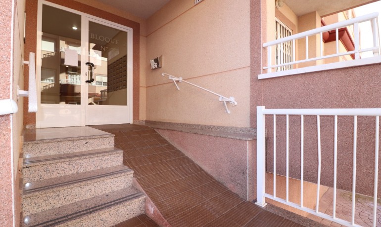 Herverkoop - Appartement / Flat -
Algorfa - Algorfa - Village