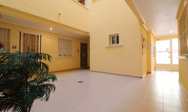 Herverkoop - Appartement / Flat -
Algorfa - Algorfa - Village