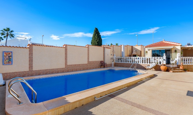 Herverkoop - Villa -
Ciudad Quesada - Doña Pepa