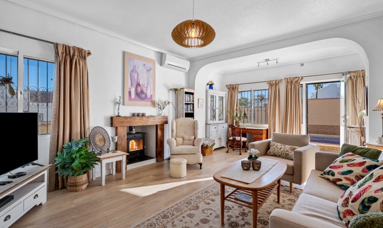 Herverkoop - Villa -
Ciudad Quesada - Doña Pepa