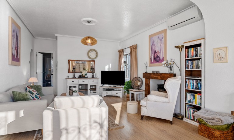 Herverkoop - Villa -
Ciudad Quesada - Doña Pepa