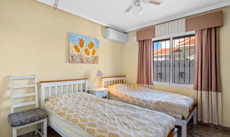 Herverkoop - Villa -
Ciudad Quesada - Doña Pepa