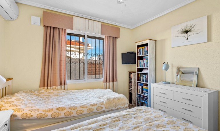 Herverkoop - Villa -
Ciudad Quesada - Doña Pepa