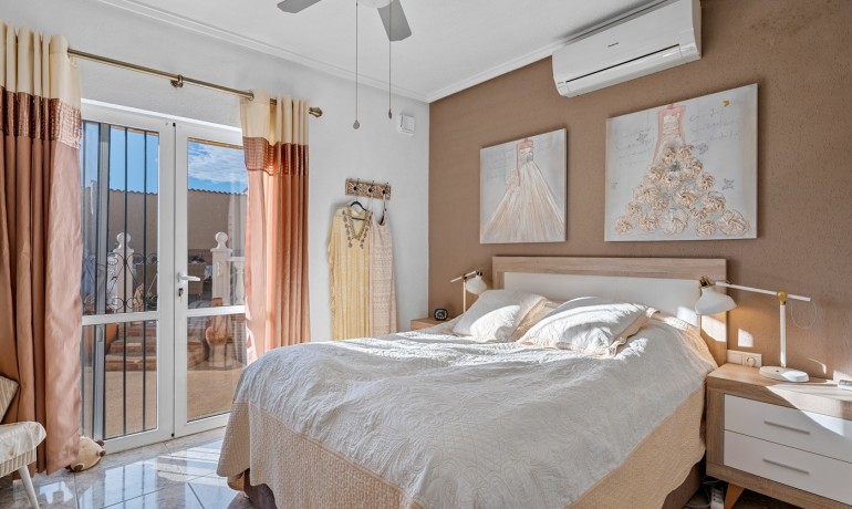 Herverkoop - Villa -
Ciudad Quesada - Doña Pepa