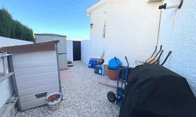 Herverkoop - Villa -
Cuidad Quesada* - Central Quesada